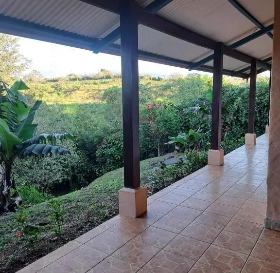 Hotelli Serenity By Nature