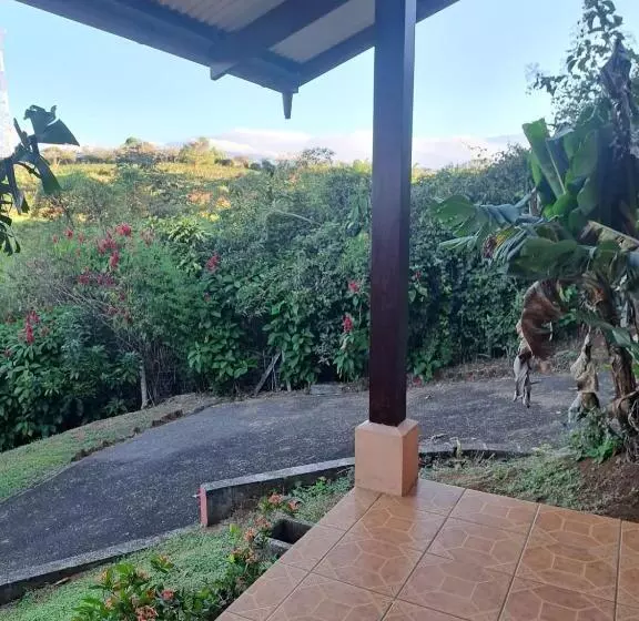 Hotelli Serenity By Nature