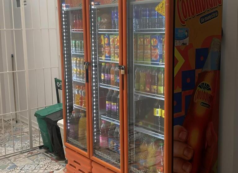 پانسیون Alameda Hostel