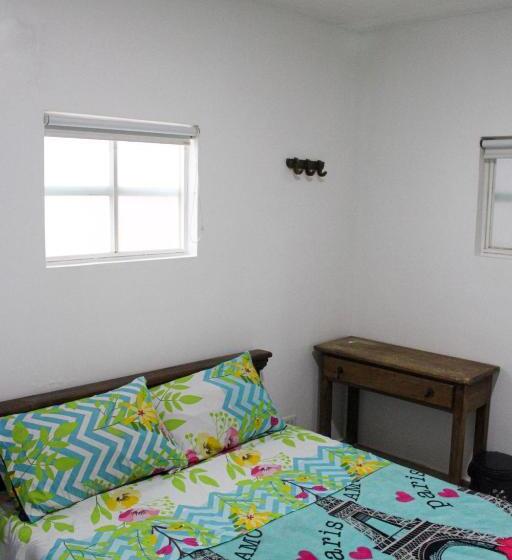 پانسیون Alameda Hostel