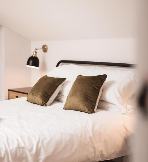 פנסיון Bankers Room + Kitchenette