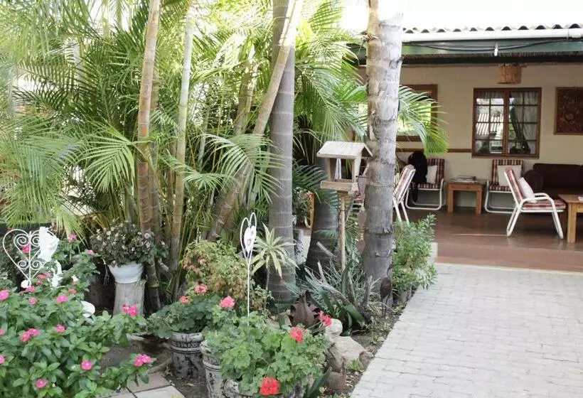 Majatalo Blommenberg Guest House