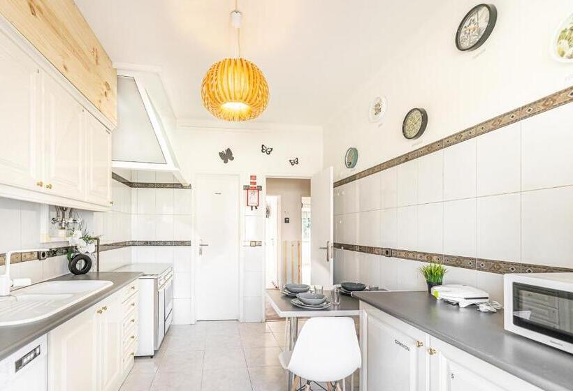 پانسیون Goa Square By Lisbon With Sintra