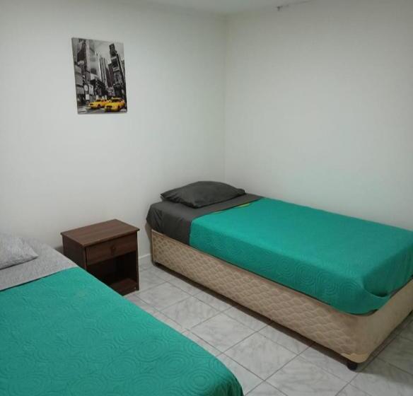 Pension Hospedaje Gyt Caldera