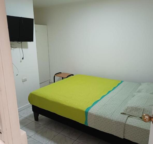 Pension Hospedaje Gyt Caldera