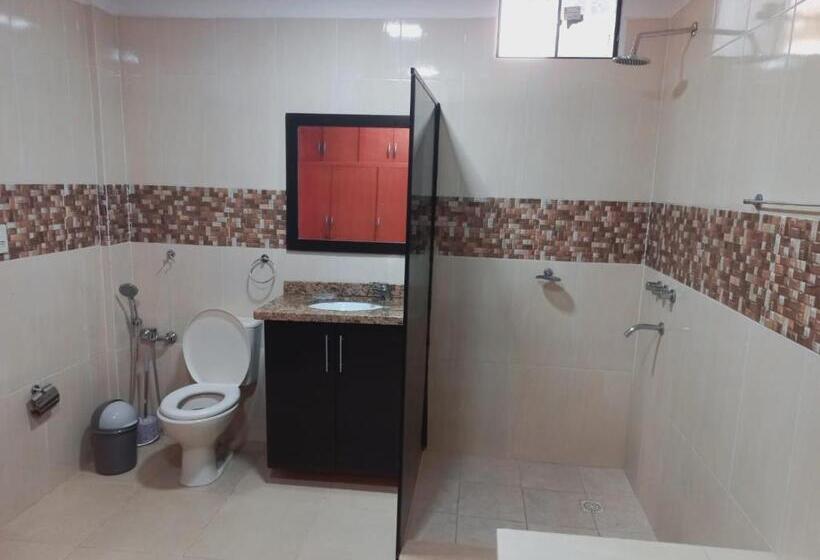 پانسیون La Piña Dorada