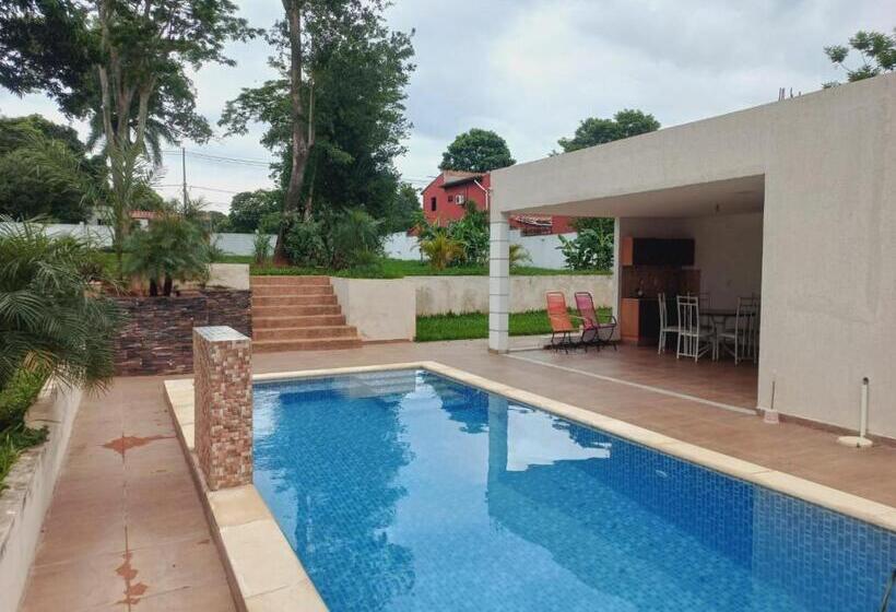 پانسیون La Piña Dorada