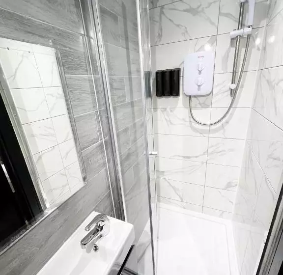 Majatalo Letzi Private En Suite In Harrow