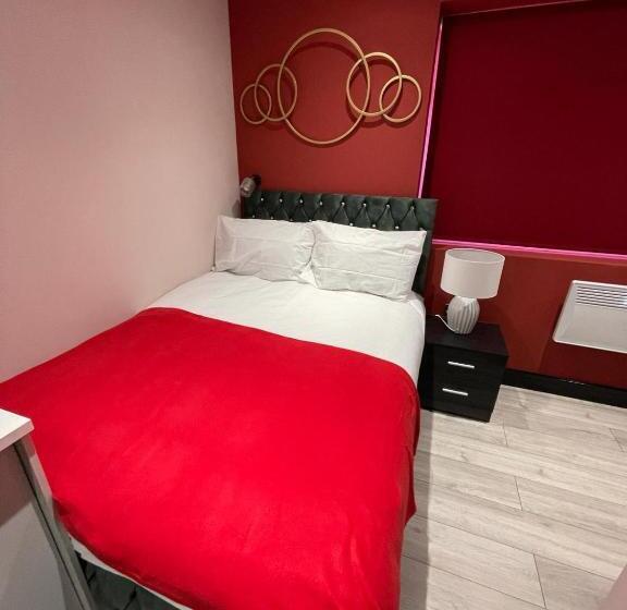بنسيون Letzi Private En Suite In Harrow