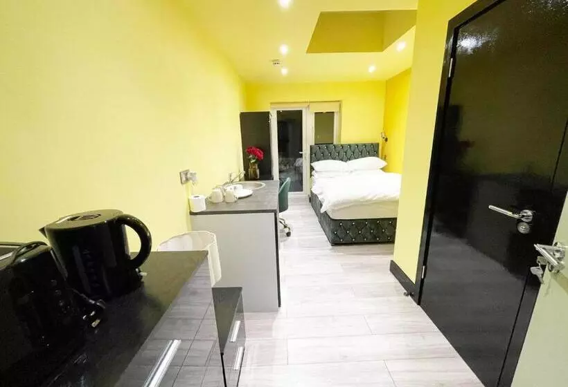 Majatalo Letzi Private En Suite In Harrow