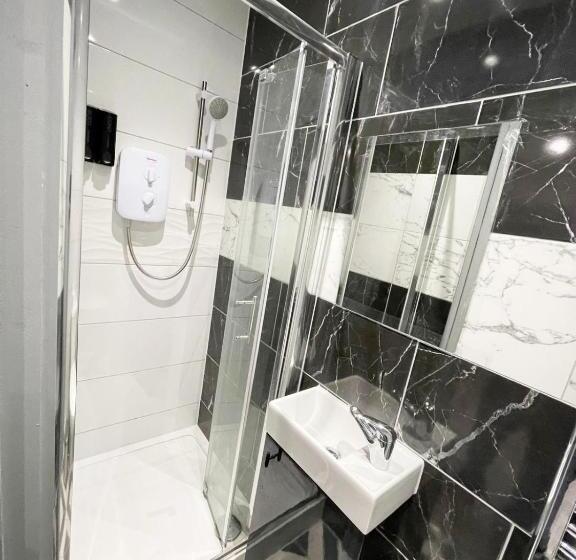 بنسيون Letzi Private En Suite In Harrow