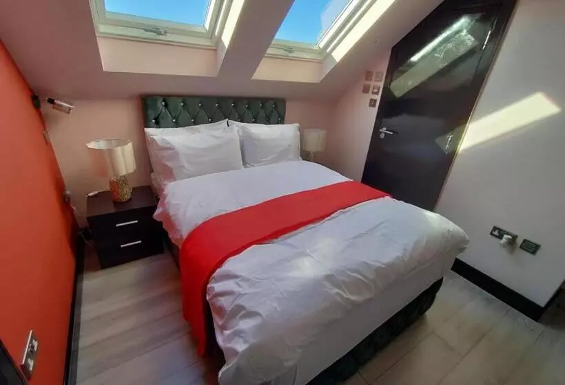 Majatalo Letzi Private En Suite In Harrow