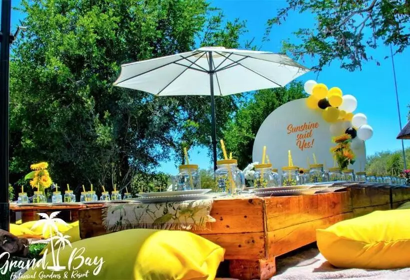 تختخواب و صبحانه Grand Bay Botanical Gardens & Resort