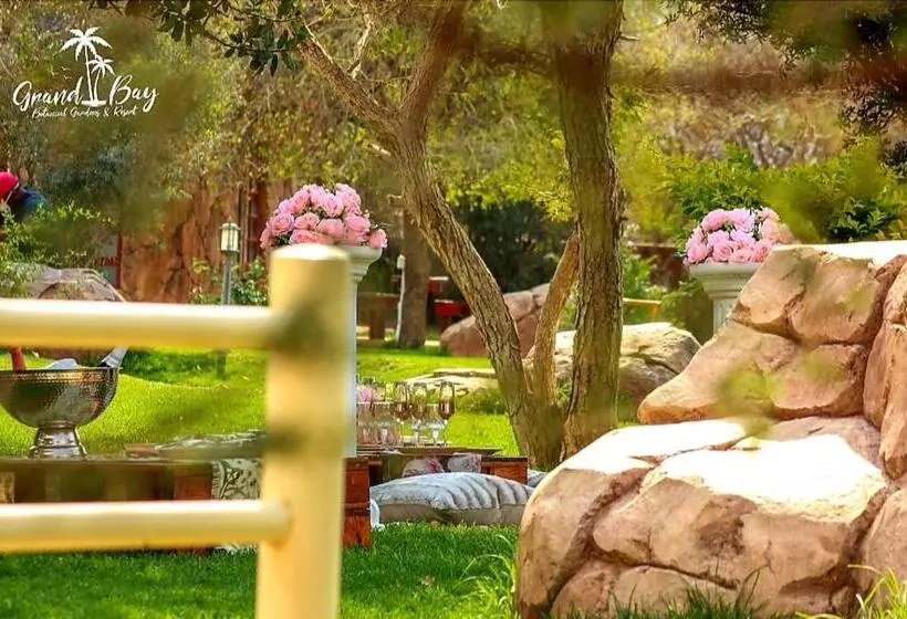 تختخواب و صبحانه Grand Bay Botanical Gardens & Resort