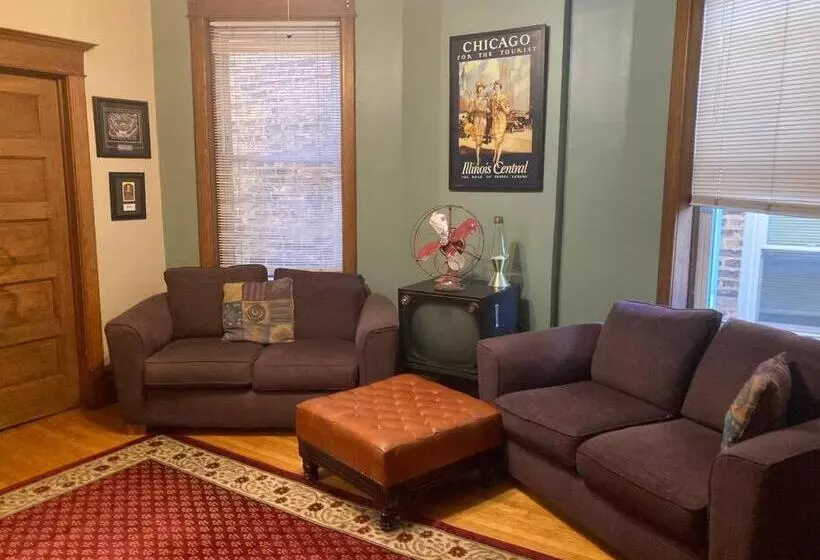 ベッドアンドブレックファースト Large Room With King Bed In The Lakeview   3a