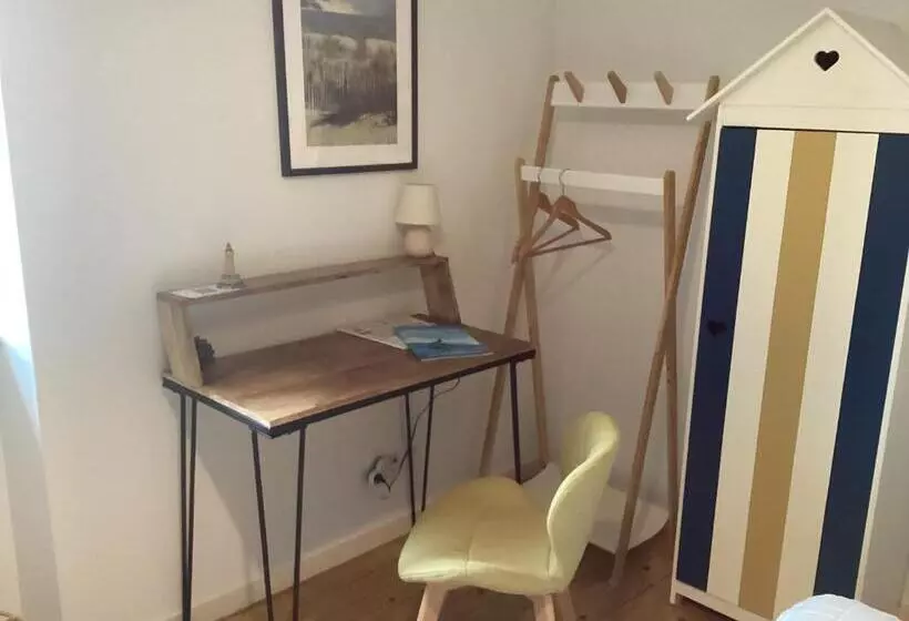 Aamiaismajoitus (B&B) Les Chambres Des 3 Chouettes