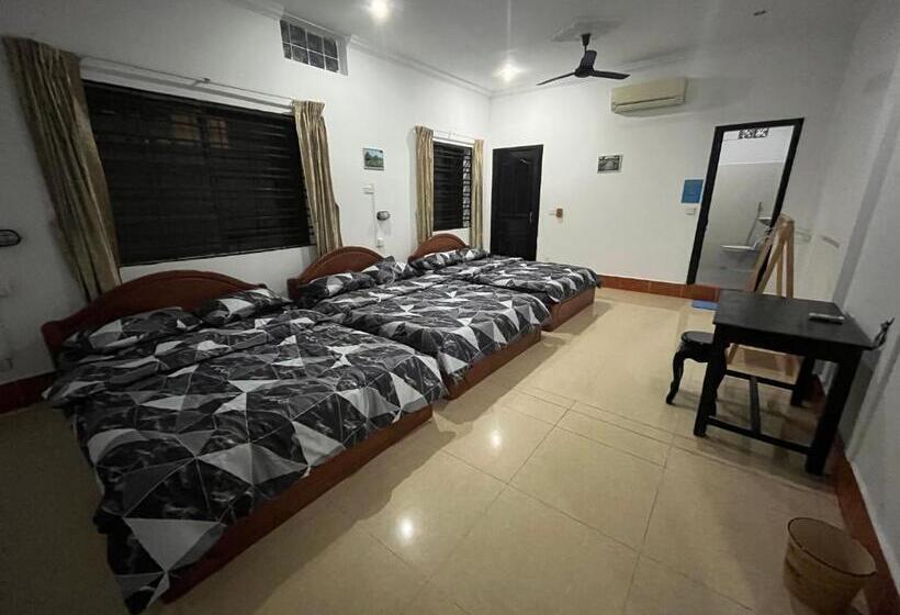 Errol S Homestay And Hostel