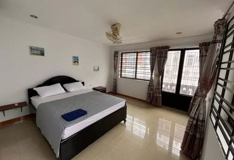 Errol S Homestay And Hostel