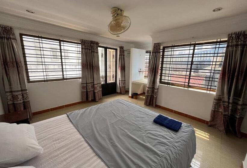 Errol S Homestay And Hostel