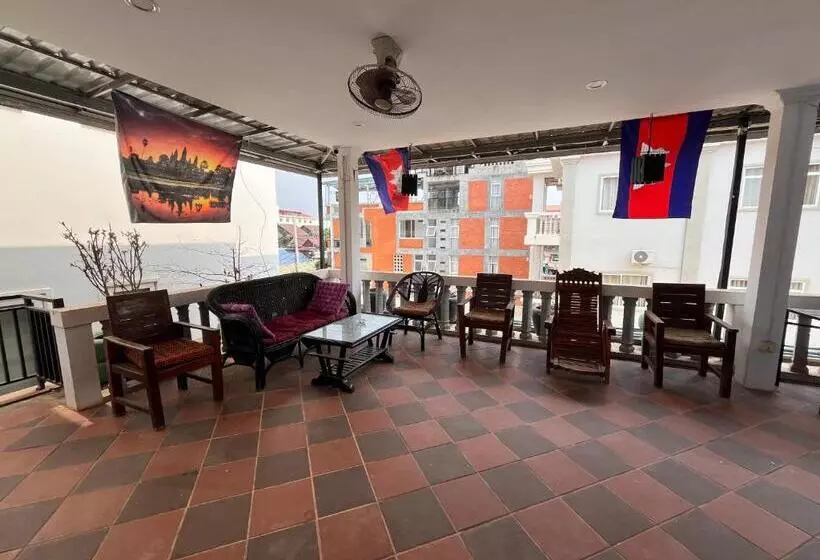 Errol S Homestay And Hostel
