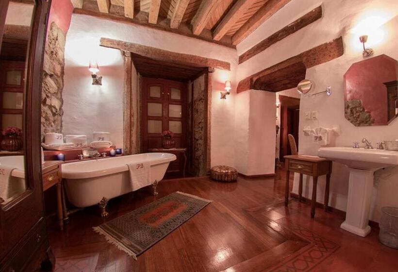 فندق Boutique Posada La Basilica
