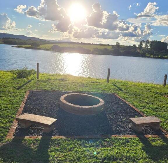 בית מלון כפרי Chalé Praia Vermelha 1