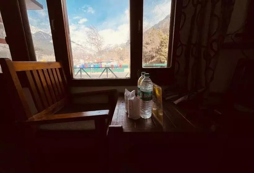 カプセルホテル Zaranka Stays Kasol