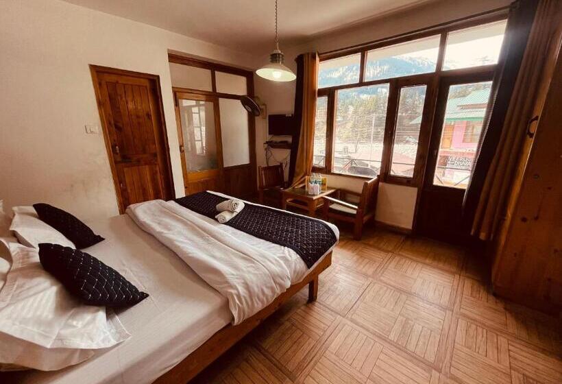 מלון כמוסות Zaranka Stays Kasol