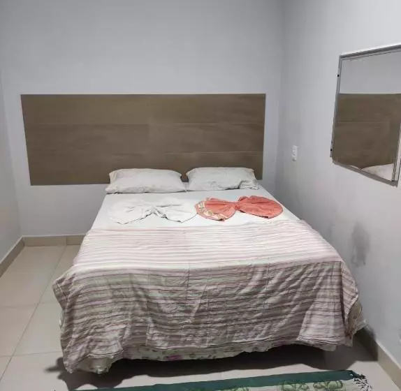 Hotelli Pousada Ji Paraná