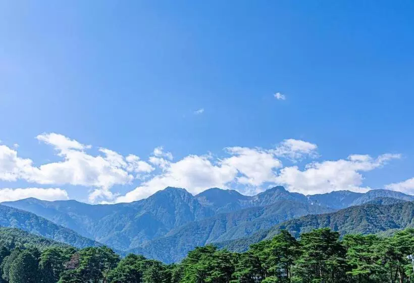 Hotelli The Glamping Plaza アルプスbase