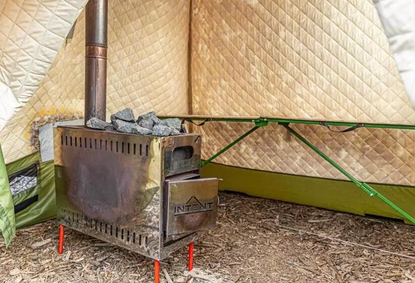 Hotelli The Glamping Plaza アルプスbase