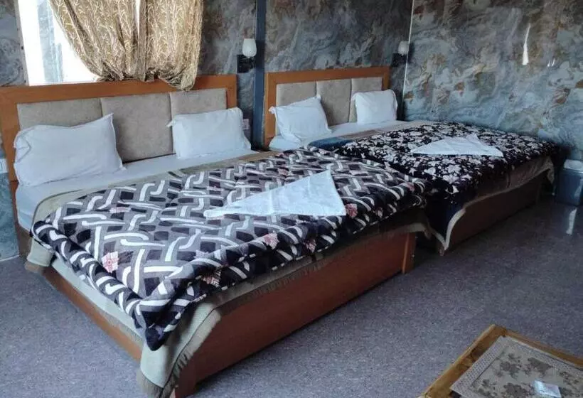 Oyo Hotel Neilkanth