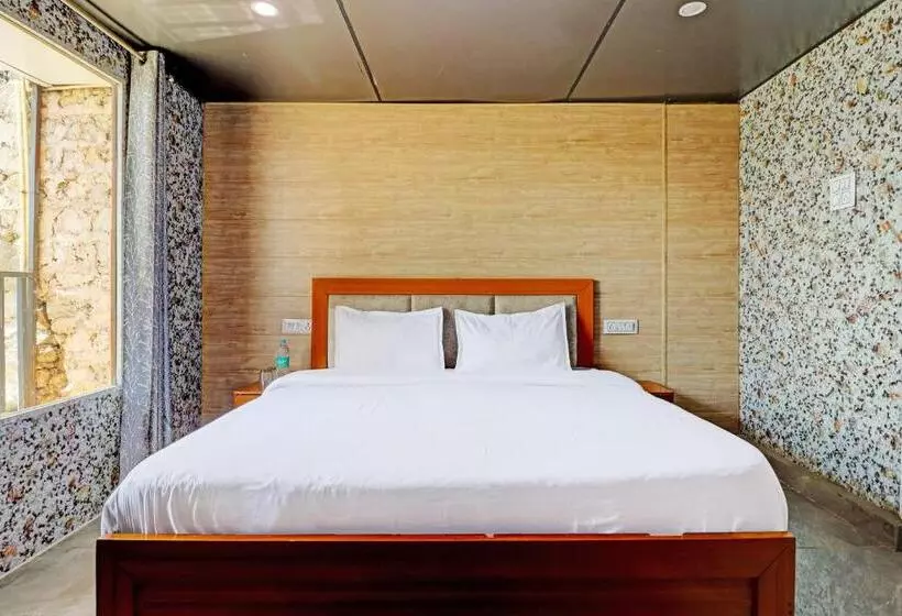 Oyo Hotel Neilkanth