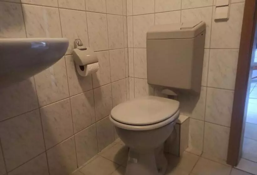 Majatalo Monteurzimmer   Waldbronn