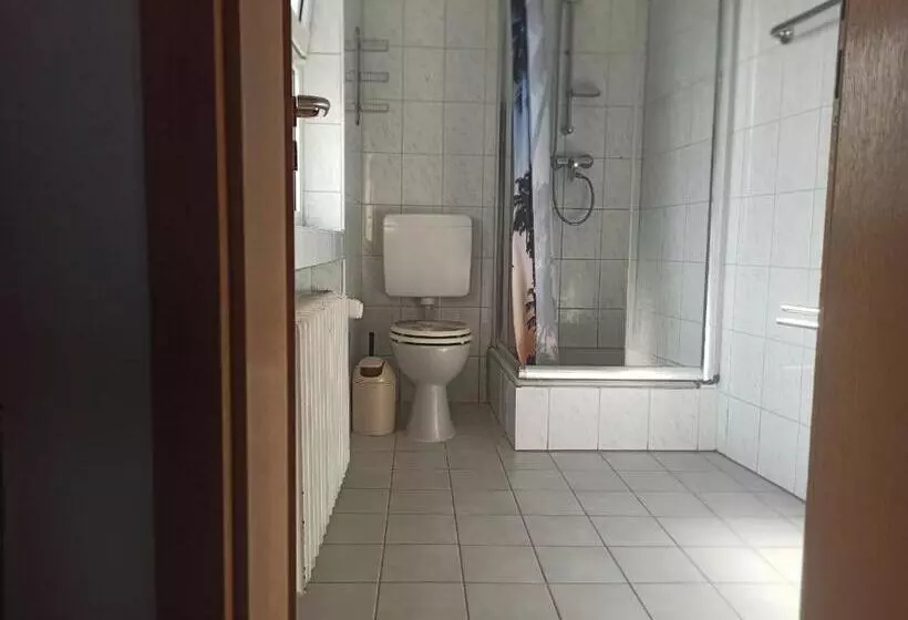 Majatalo Monteurzimmer   Waldbronn