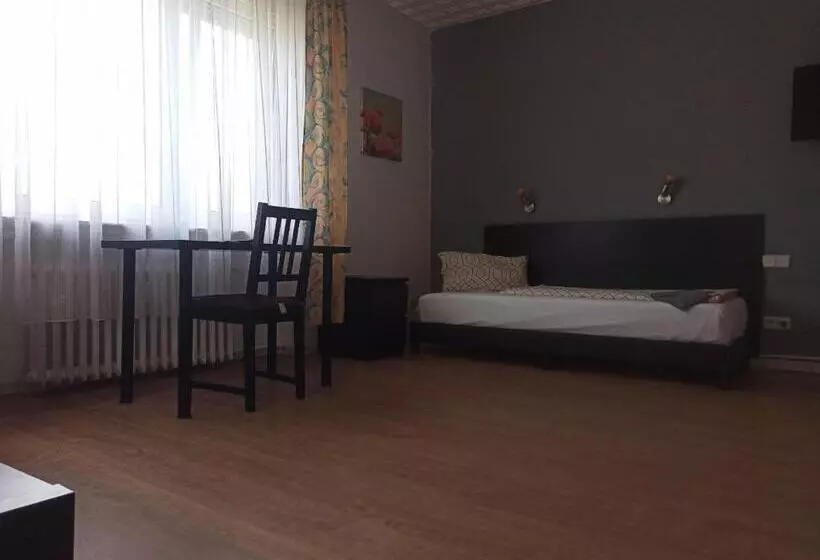 Majatalo Monteurzimmer   Waldbronn