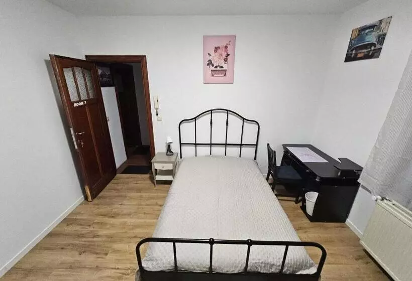 ペンション Renovated Private Room