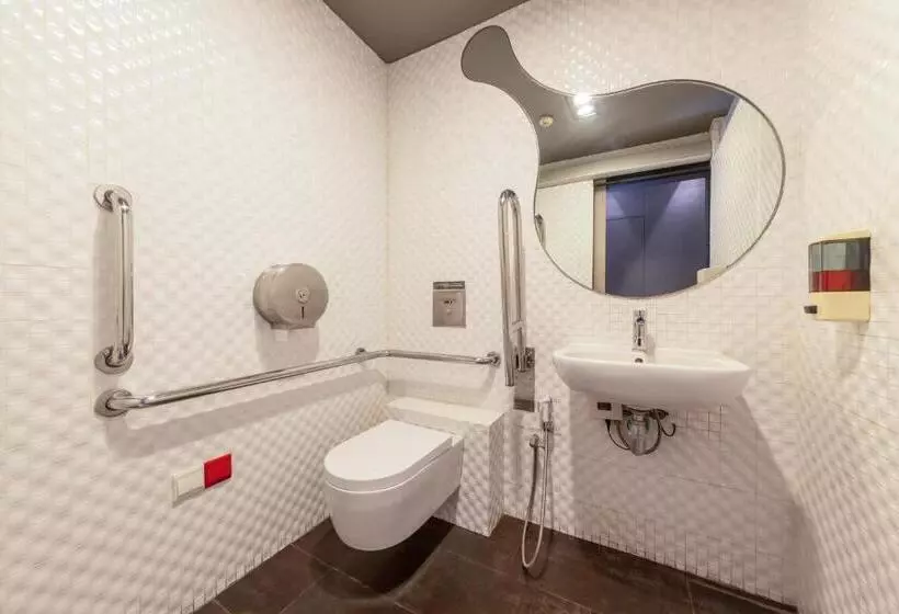 هاستل Bluewaters Pods 11 North Canal Road