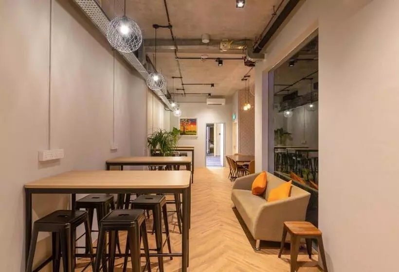 هاستل Bluewaters Pods 11 North Canal Road