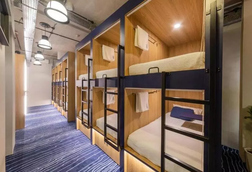 هاستل Bluewaters Pods 11 North Canal Road