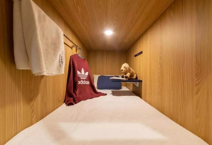 هاستل Bluewaters Pods 11 North Canal Road