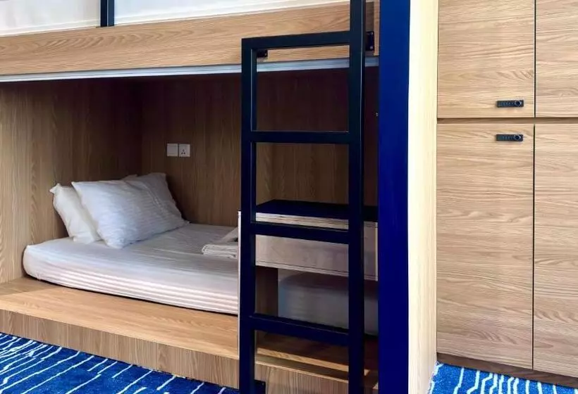 هاستل Bluewaters Pods 11 North Canal Road
