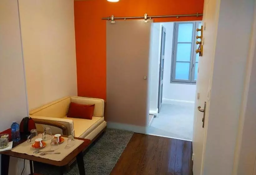 Aamiaismajoitus (B&B) Les Balcons Sur La Loire