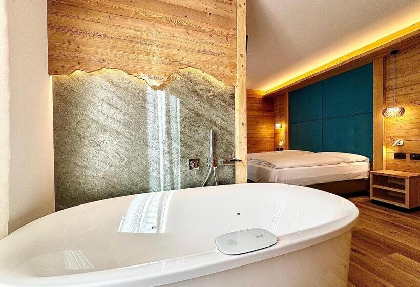 Dolomiti Luxury Mountain View Ski In Ski Out