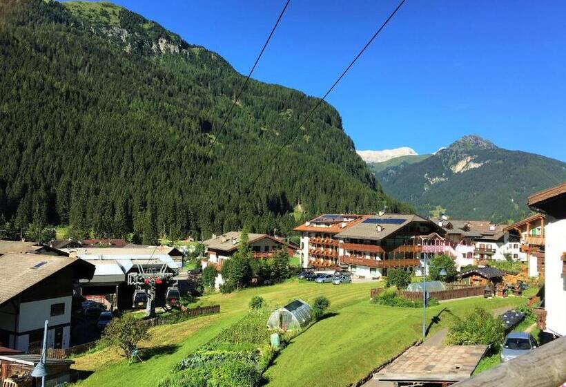 Dolomiti Luxury Mountain View Ski In Ski Out