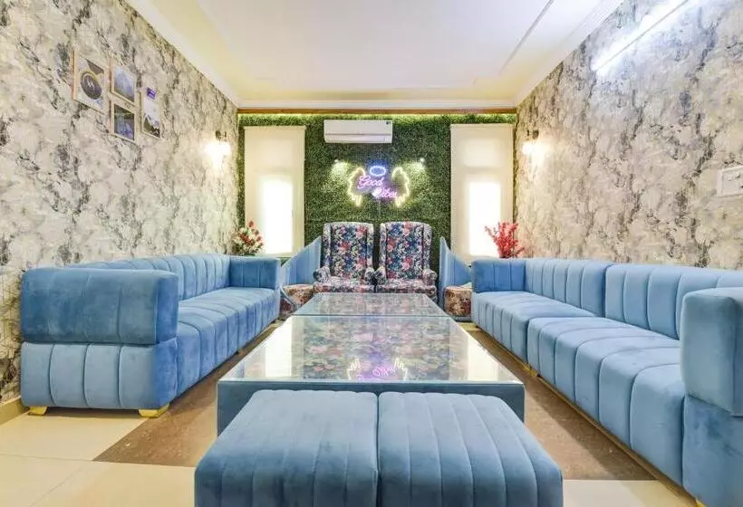 Hotelli Homewood Suites And Guest House