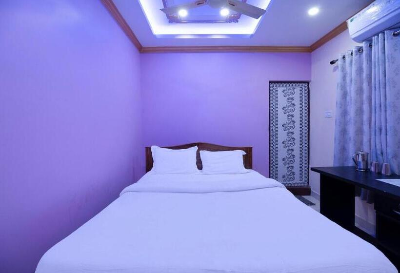 Super Hotel O Kapish Guest House