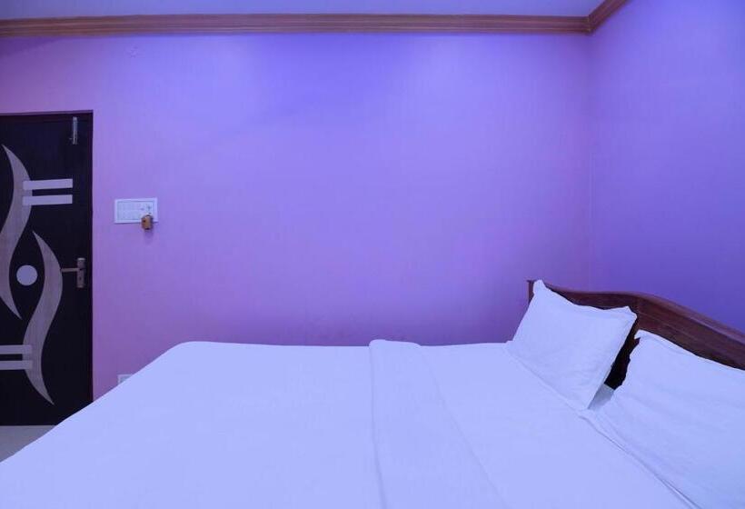 Super Hotel O Kapish Guest House