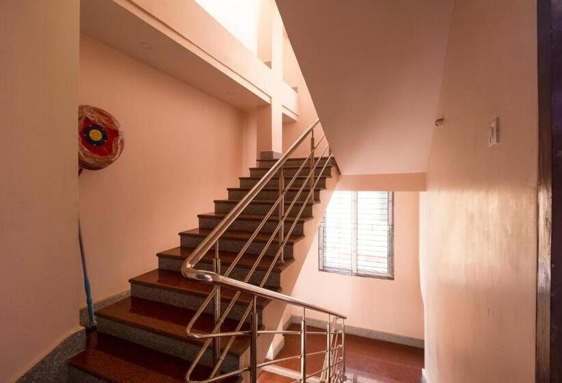 Super Hotel O Kapish Guest House