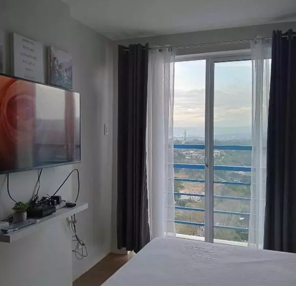 Hotel Loop Spacious Studio Unit